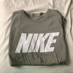 nike t shirt